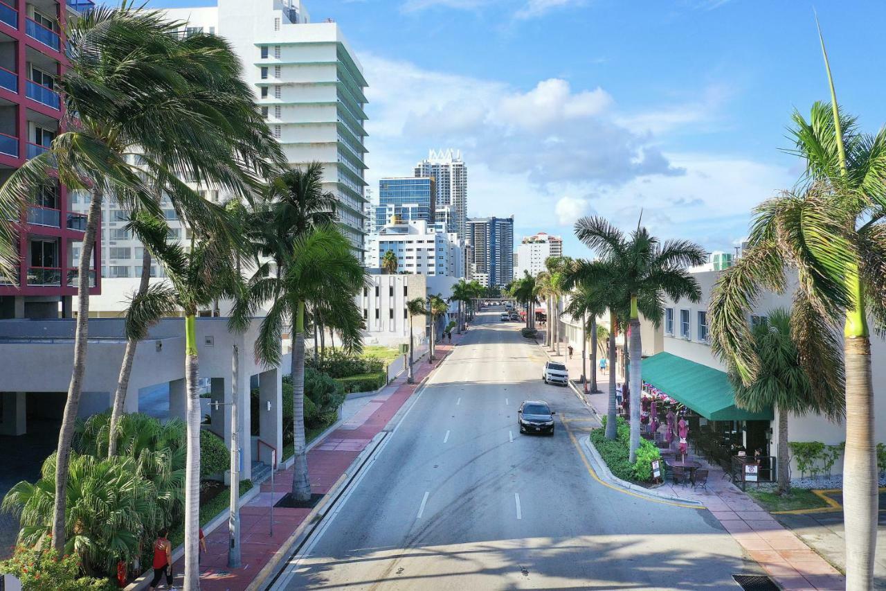 Miami Beach Suites & Bar Exterior photo